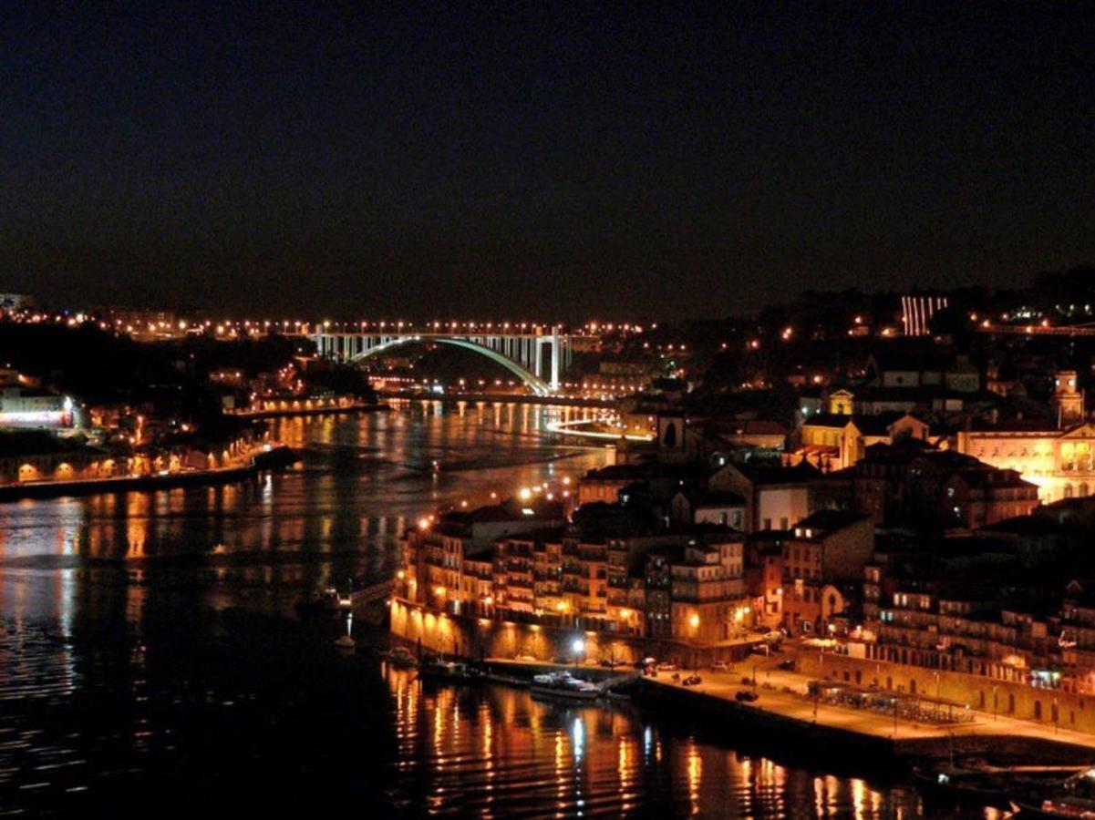 ! Free Parking Street ! Ground Floor With Washer! Porto Buitenkant foto